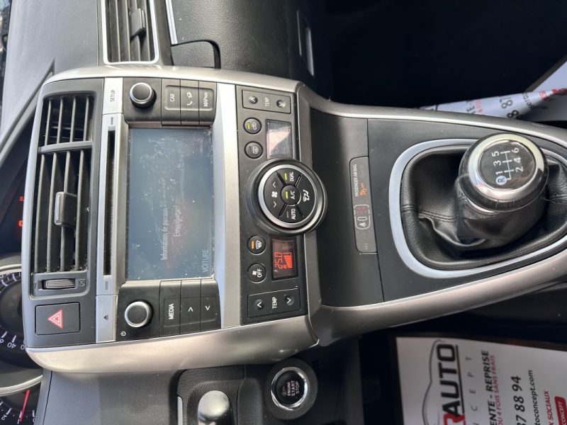 TOYOTA VERSO 112 D-4D BUSINESS 7 PLACES