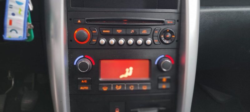 PEUGEOT 207 1.4 HDI FAP BUSINESS PACK 5P 2012