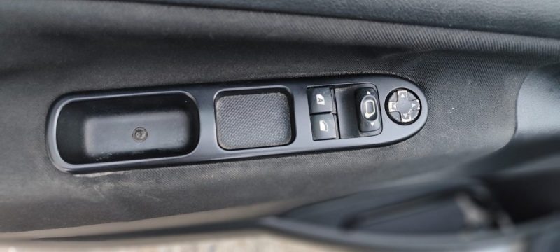 PEUGEOT 207 1.4 HDI FAP BUSINESS PACK 5P 2012