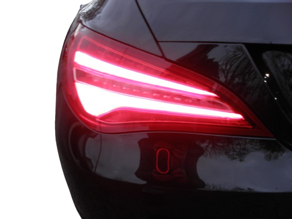 MERCEDES CLA SHOOTING BREAK 200 D 136 CH AMG LINE 2018