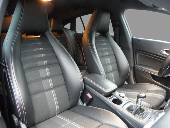 MERCEDES CLA SHOOTING BREAK 200 D 136 CH AMG LINE 2018