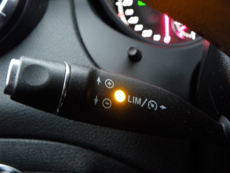 MERCEDES CLA SHOOTING BREAK 200 D 136 CH AMG LINE 2018