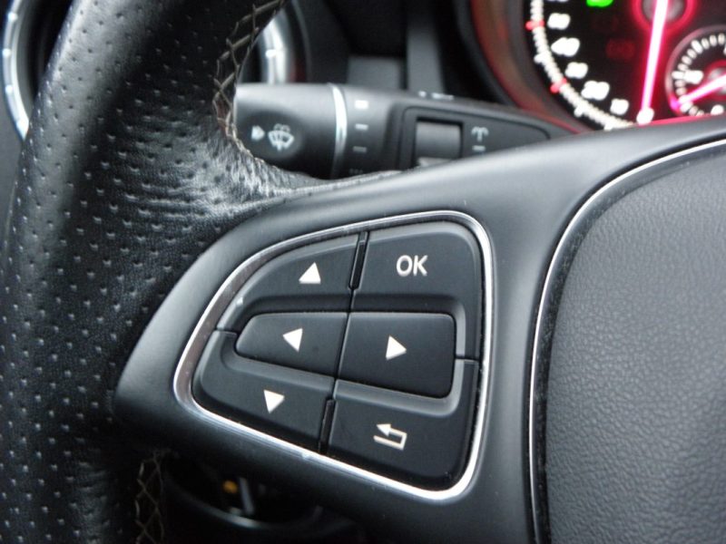 MERCEDES CLA SHOOTING BREAK 200 D 136 CH AMG LINE 2018