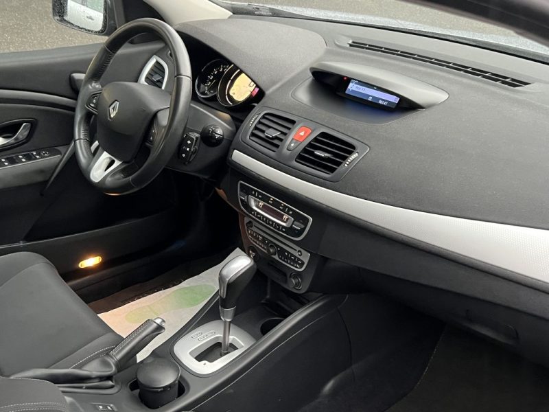 RENAULT MEGANE 3 III 2.0 16V 140 Cv BOITE AUTOMATIQUE 5 PORTES - GARANTIE 1 AN