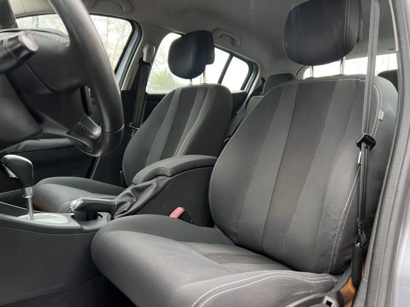 RENAULT MEGANE 3 III 2.0 16V 140 Cv BOITE AUTOMATIQUE 5 PORTES - GARANTIE 1 AN