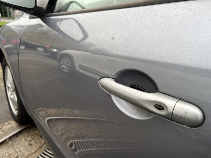 RENAULT MEGANE 3 III 2.0 16V 140 Cv BOITE AUTOMATIQUE 5 PORTES - GARANTIE 1 AN