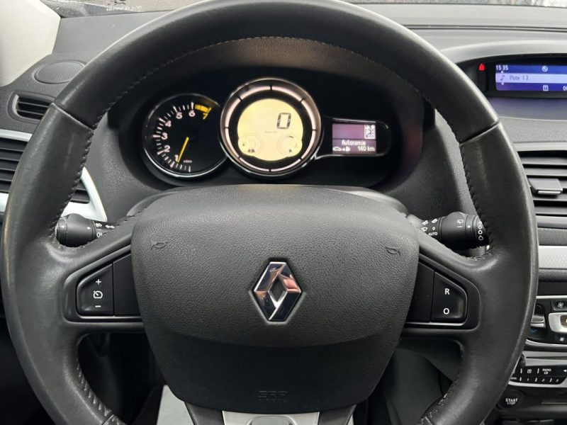 RENAULT MEGANE 3 III 2.0 16V 140 Cv BOITE AUTOMATIQUE 5 PORTES - GARANTIE 1 AN