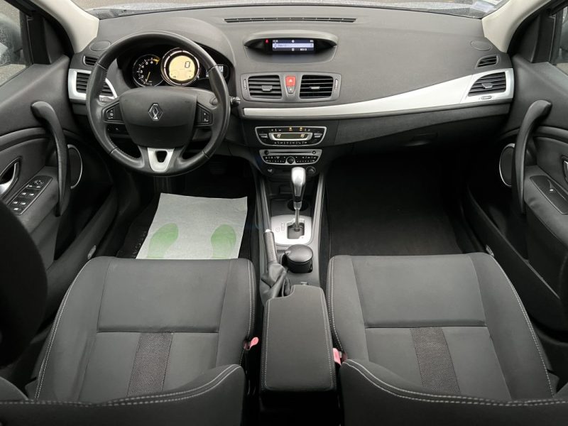 RENAULT MEGANE 3 III 2.0 16V 140 Cv BOITE AUTOMATIQUE 5 PORTES - GARANTIE 1 AN