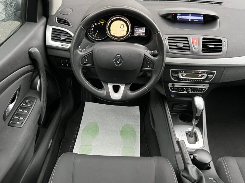 RENAULT MEGANE 3 III 2.0 16V 140 Cv BOITE AUTOMATIQUE 5 PORTES - GARANTIE 1 AN