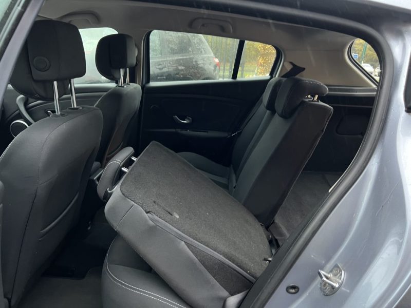 RENAULT MEGANE 3 III 2.0 16V 140 Cv BOITE AUTOMATIQUE 5 PORTES - GARANTIE 1 AN