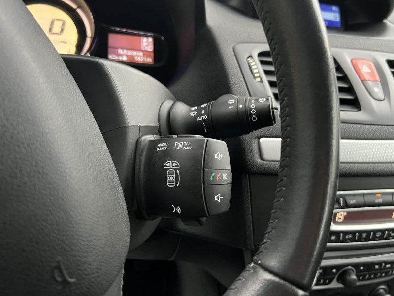 RENAULT MEGANE 3 III 2.0 16V 140 Cv BOITE AUTOMATIQUE 5 PORTES - GARANTIE 1 AN