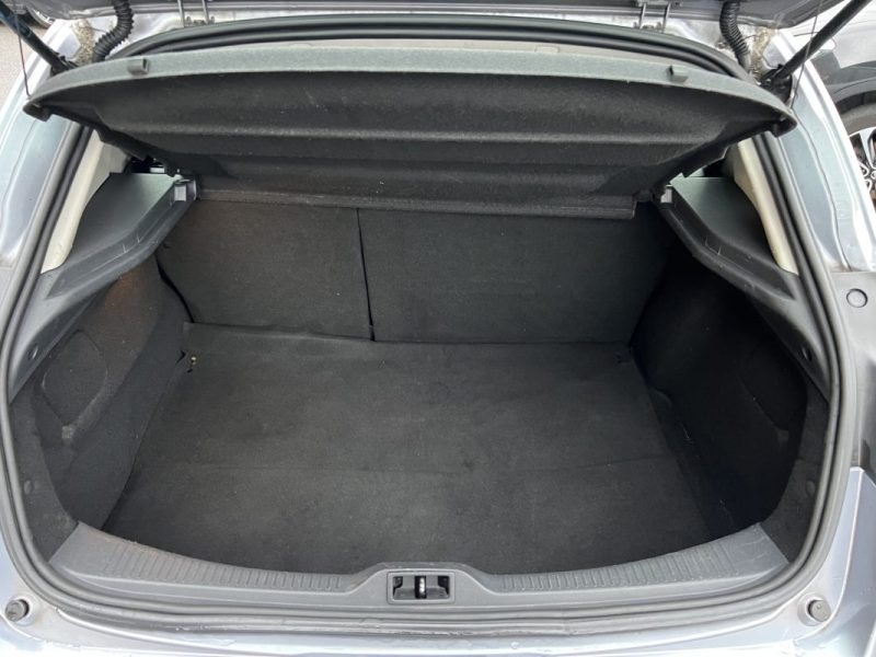 RENAULT MEGANE 3 III 2.0 16V 140 Cv BOITE AUTOMATIQUE 5 PORTES - GARANTIE 1 AN