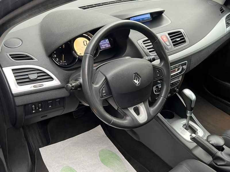 RENAULT MEGANE 3 III 2.0 16V 140 Cv BOITE AUTOMATIQUE 5 PORTES - GARANTIE 1 AN