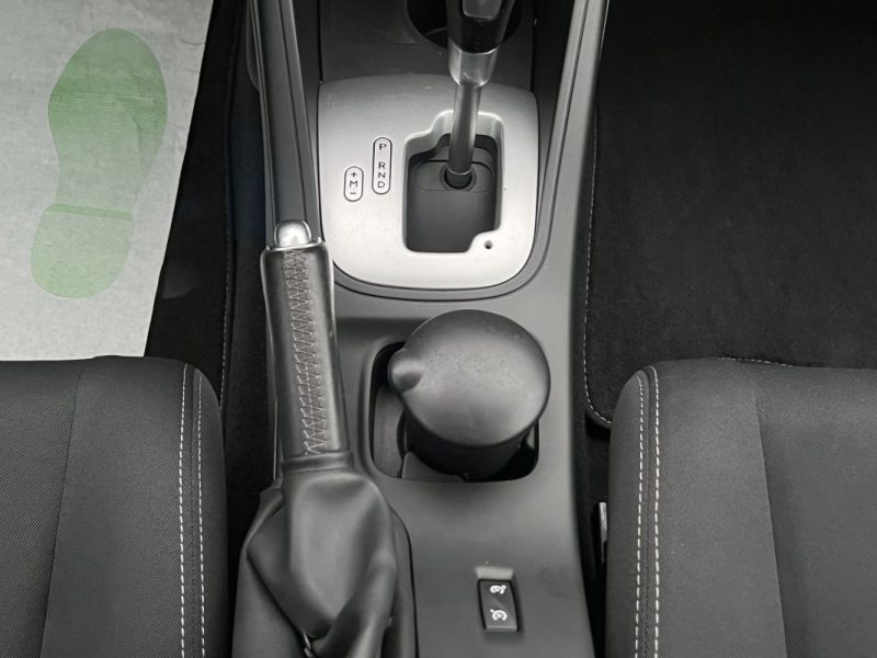 RENAULT MEGANE 3 III 2.0 16V 140 Cv BOITE AUTOMATIQUE 5 PORTES - GARANTIE 1 AN