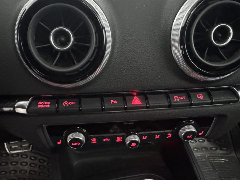 AUDI S3 SPORTBACK 8V1 QUATTRO - BVA - 300cv - GARANTIE 12 MOIS