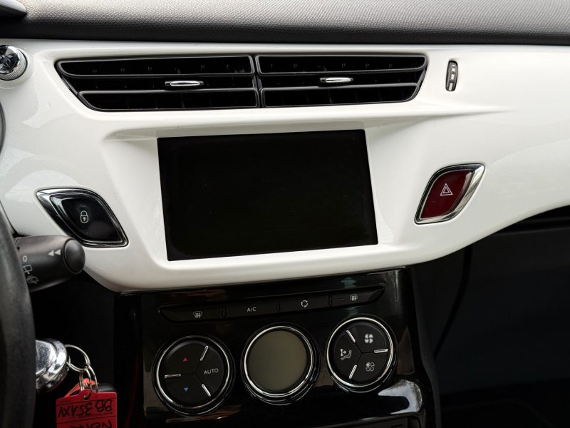 CITROEN DS3 1.6 VTI 120 SO CHIC - Boite Auto / Radar AV / AR - Révisée & Garantie 6 mois. 