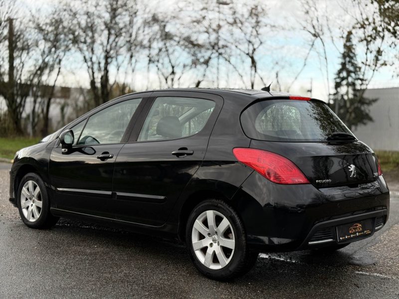 PEUGEOT 308 1.6 VTI 120CH CONFORT PACK - Radar AV / AR - Toit Pano / Révisée & Garantie 6 mois. 