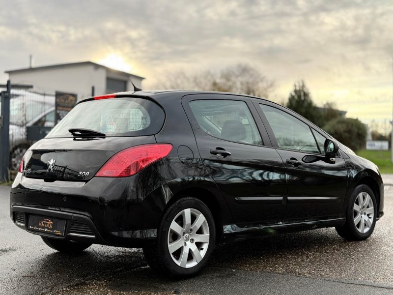 PEUGEOT 308 1.6 VTI 120CH CONFORT PACK - Radar AV / AR - Toit Pano / Révisée & Garantie 6 mois. 