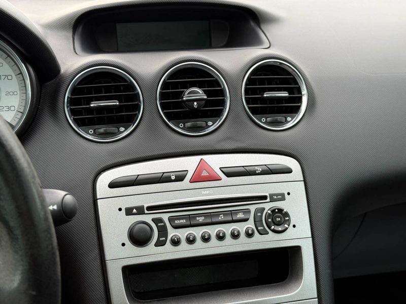 PEUGEOT 308 1.6 VTI 120CH CONFORT PACK - Radar AV / AR - Toit Pano / Révisée & Garantie 6 mois. 