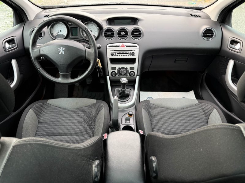 PEUGEOT 308 1.6 VTI 120CH CONFORT PACK - Radar AV / AR - Toit Pano / Révisée & Garantie 6 mois. 