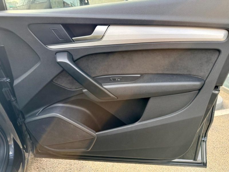 AUDI Q5 2.0 TDI 163CH S-LINE EXECUTIVE QUATTRO  Toit Ouvrant