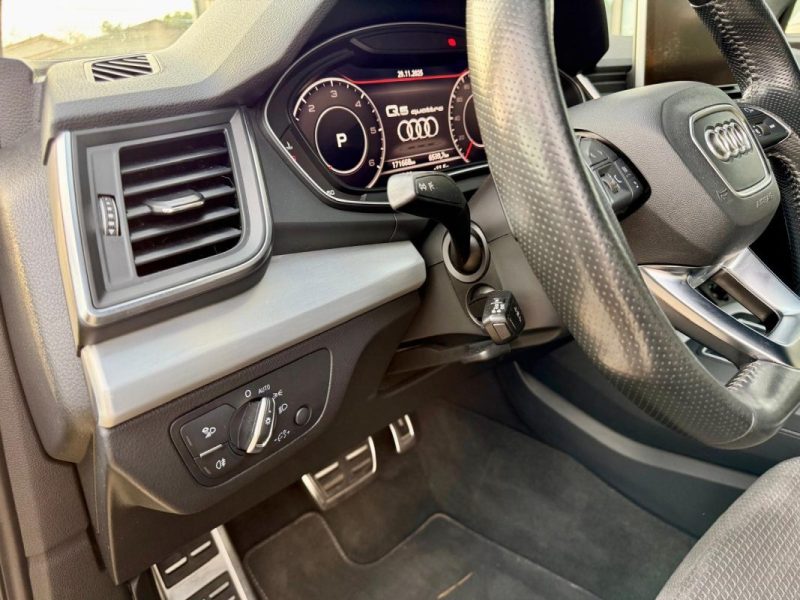 AUDI Q5 2.0 TDI 163CH S-LINE EXECUTIVE QUATTRO  Toit Ouvrant