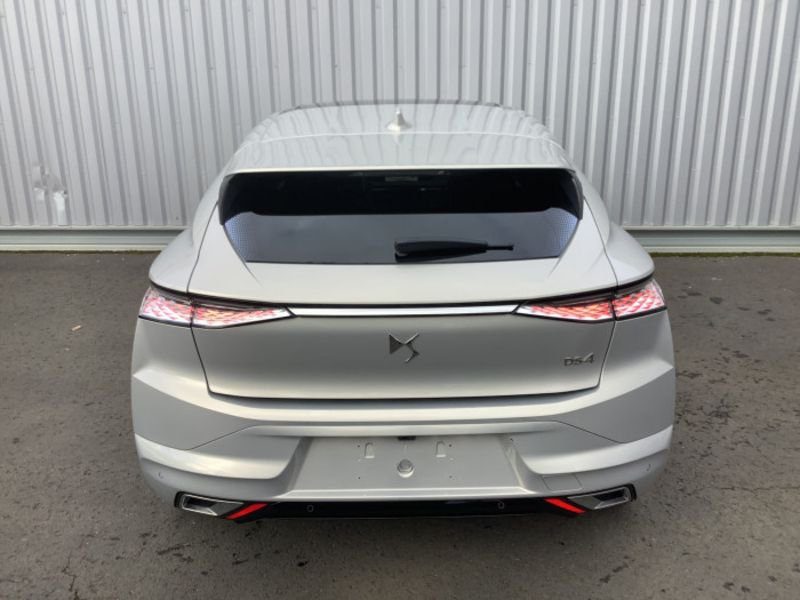 DS DS 4 BlueHDi 130 EAT8 Opera