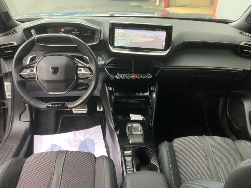 Peugeot 2008 PureTech 130 S&S EAT8 GT