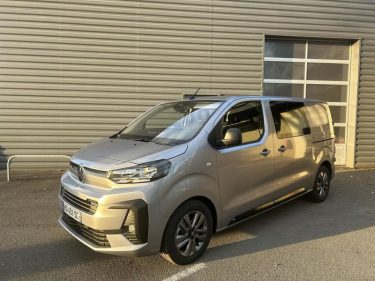 Citroën Jumpy M CabAppro 2.2 D 180 EAT8 5pl PackPremiumConnect JA17 Pack Look Camera