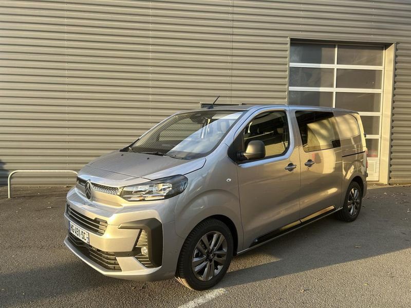 Citroën Jumpy M CabAppro 2.2 D 180 EAT8 5pl PackPremiumConnect JA17 Pack Look Camera