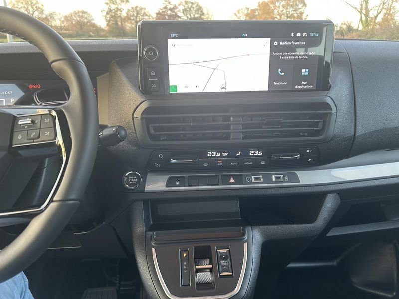 Citroën Jumpy M CabAppro 2.2 D 180 EAT8 5pl PackPremiumConnect JA17 Pack Look Camera