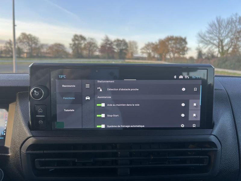 Citroën Jumpy M CabAppro 2.2 D 180 EAT8 5pl PackPremiumConnect JA17 Pack Look Camera