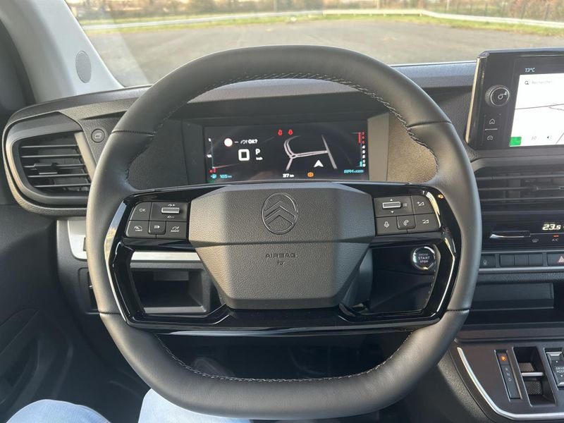 Citroën Jumpy M CabAppro 2.2 D 180 EAT8 5pl PackPremiumConnect JA17 Pack Look Camera