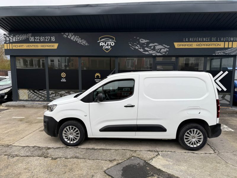 PEUGEOT PARTNER STANDARD 1000KG BLUEHDI 75cv PREMIUM - 3 PLACES - 69.000kms - TVA RECUPERABLE