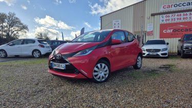 TOYOTA AYGO 1.0 VVT-i 69 ch X-Play X-Shift 5p