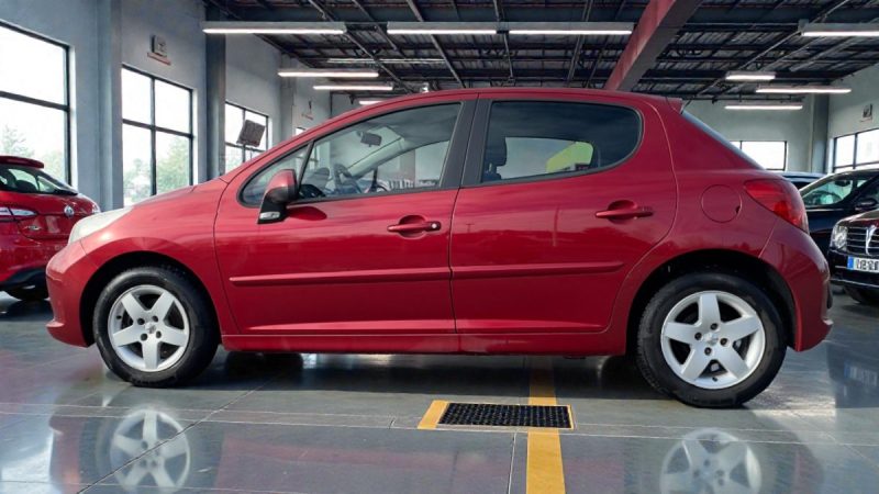 PEUGEOT 207 1.4 PREMIUM 5PORTES 1ERMAIN GARANTIE 6MOIS