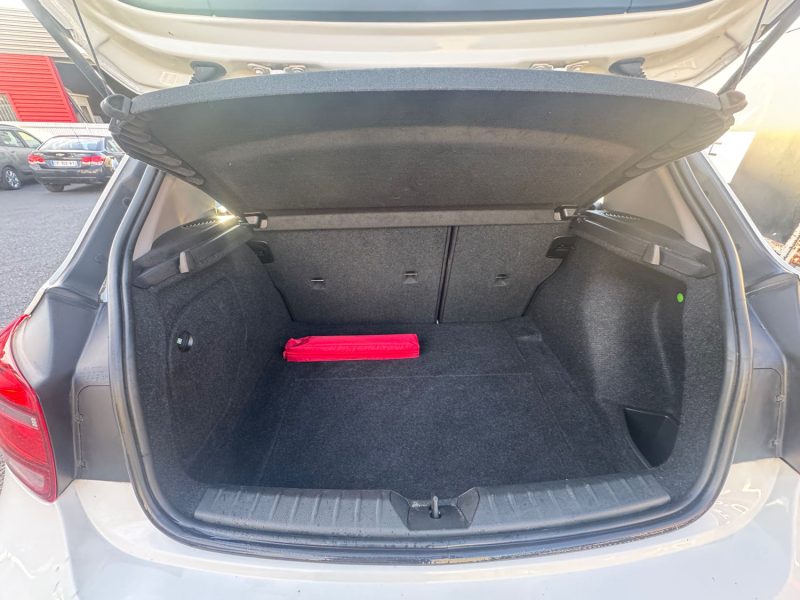 B.M.W. SERIE 1 116I 136CH PREMIERE 5P 2014