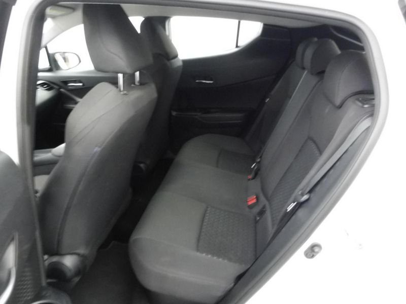 Toyota C-HR 1.8 e-cvt 125hcomfort