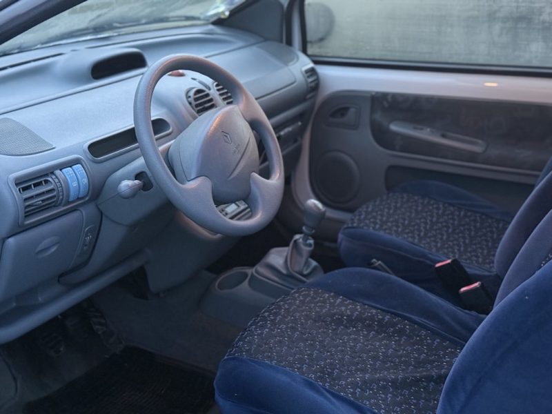RENAULT TWINGO PACK AUTHENTIQUE 1.2 60CV 2006 141000KM 