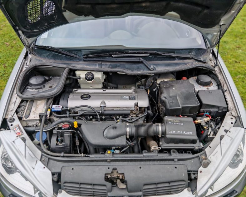 PEUGEOT 206 CC 2.0 16v PLATINIUM