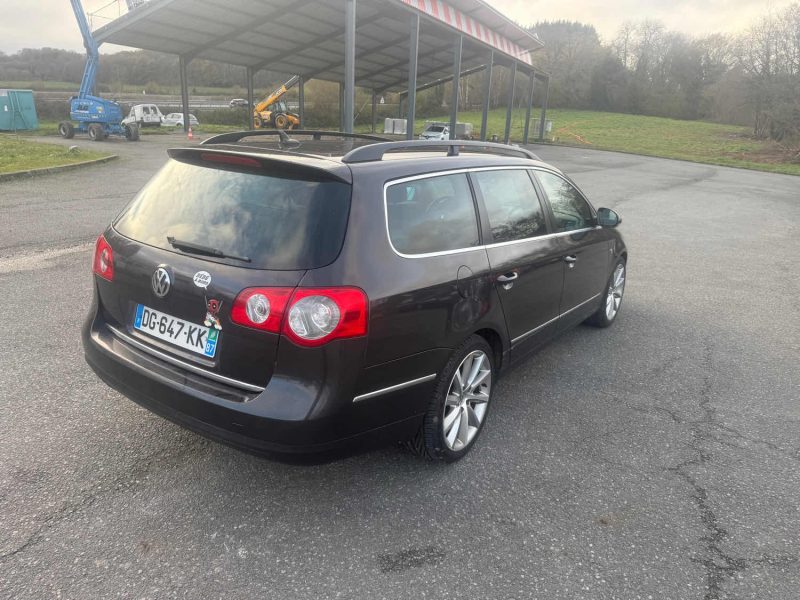 VOLKSWAGEN PASSAT SPORT 2.0 TDI 140 DPF 4MOTION 2007