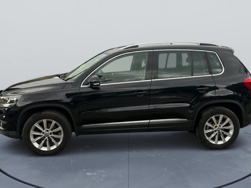 VOLKSWAGEN TIGUAN 2.0 TDI 140 BlueMotion Technology Carat 4Motion