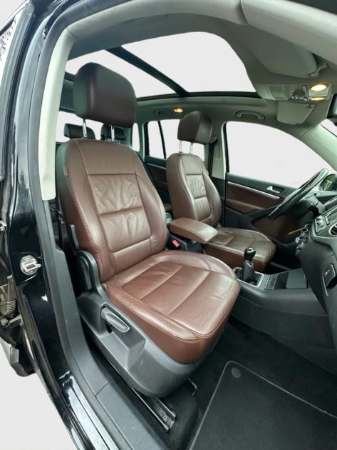 VOLKSWAGEN TIGUAN 2.0 TDI 140 BlueMotion Technology Carat 4Motion