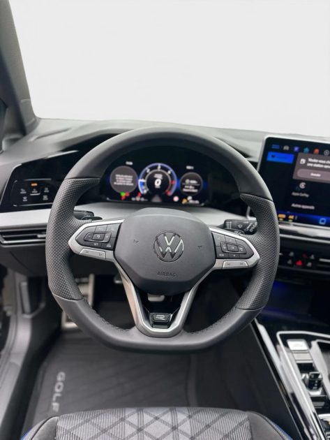 VOLKSWAGEN GOLF 2.0 TDI SCR 150 R-LINE DSG7 2025