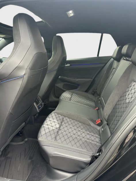 VOLKSWAGEN GOLF 2.0 TDI SCR 150 R-LINE DSG7 2025