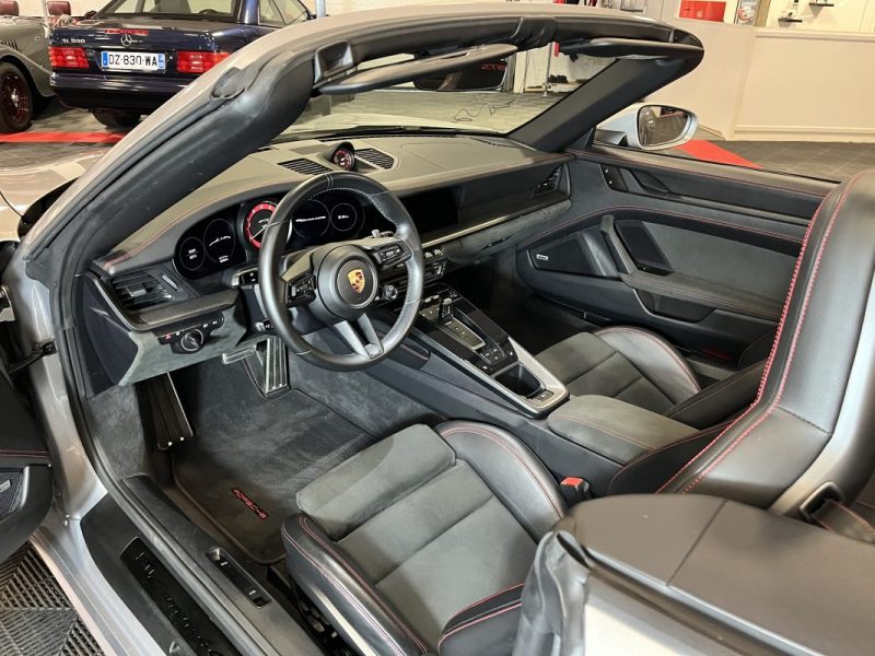 PORSCHE 911 3.0 480CH 4 GTS PDK 2022