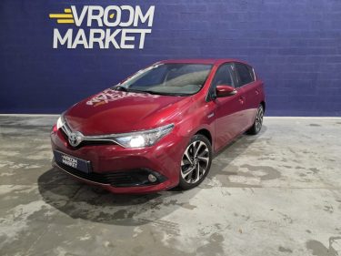 TOYOTA AURIS HSD 136h Design / SUIVI TOYOTA