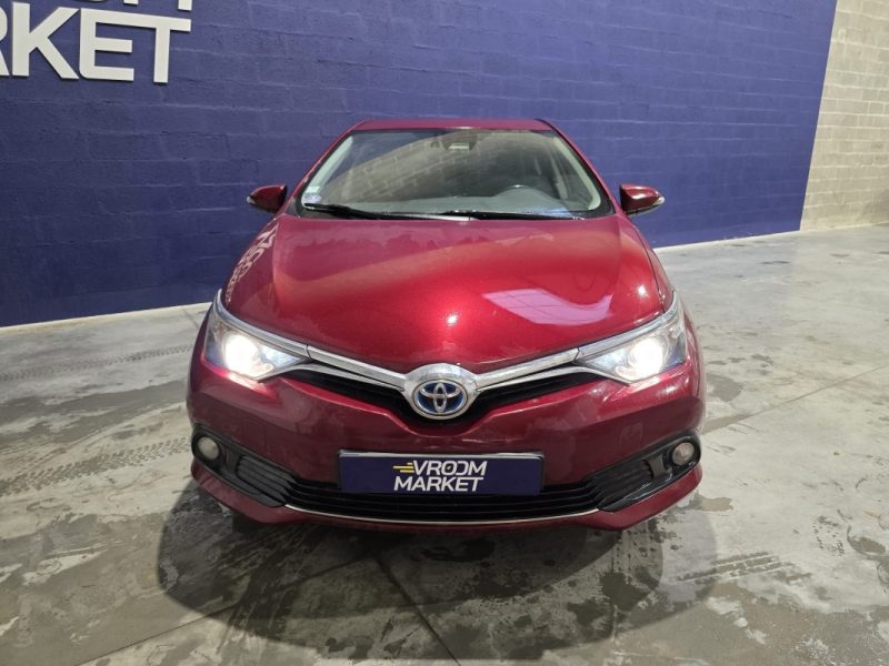 TOYOTA AURIS HSD 136h Design / SUIVI TOYOTA