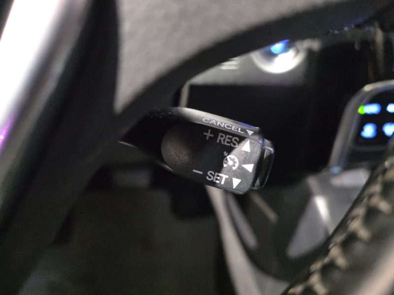 TOYOTA AURIS HSD 136h Design / SUIVI TOYOTA