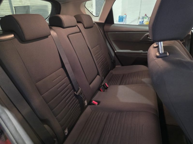 TOYOTA AURIS HSD 136h Design / SUIVI TOYOTA